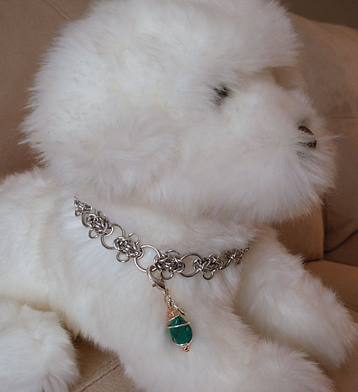 images/images/fluffy w chainmail collar and clip on pawmulet.jpg